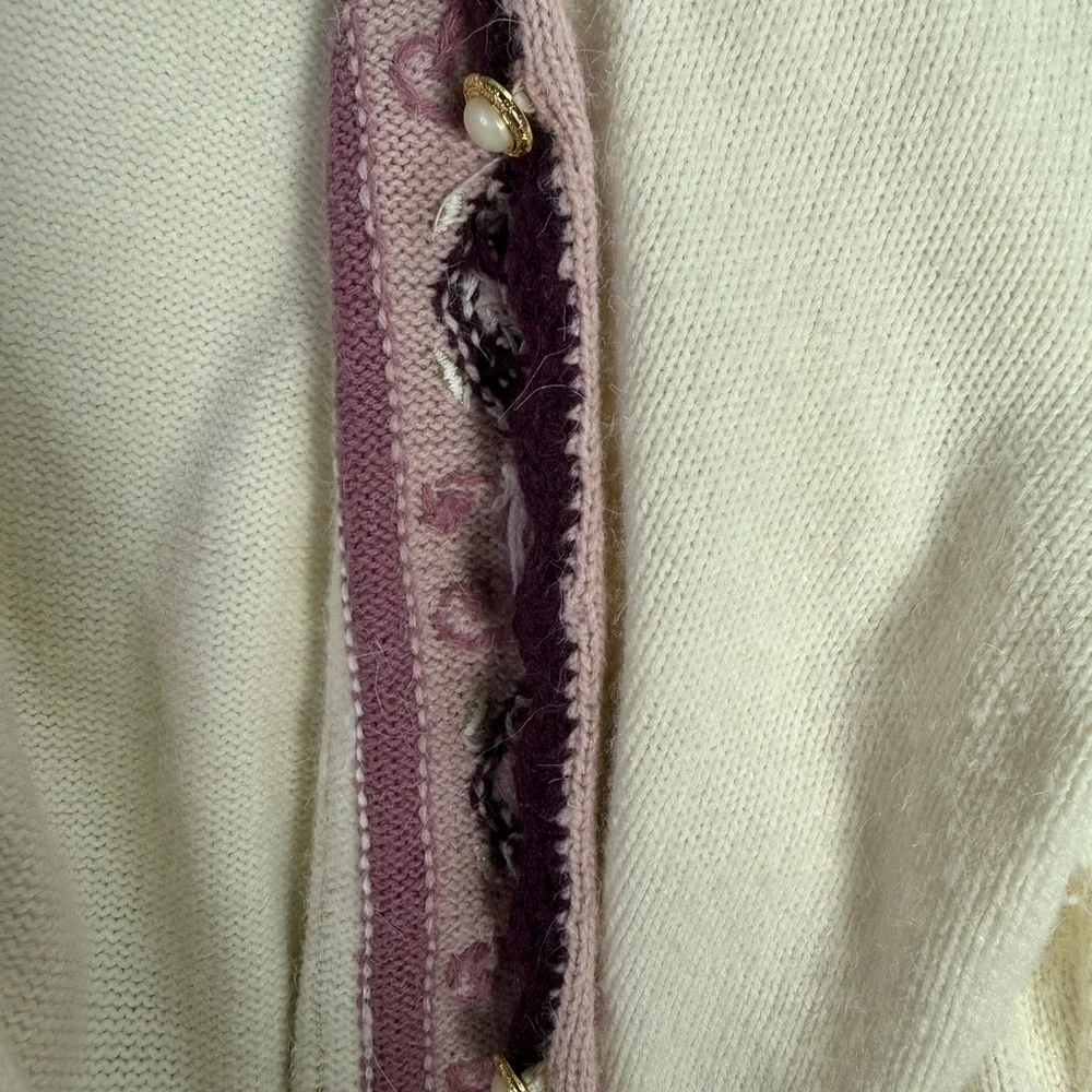 Vintage Koret Floral Embroidery Cream And Purple Cardigan Size Large